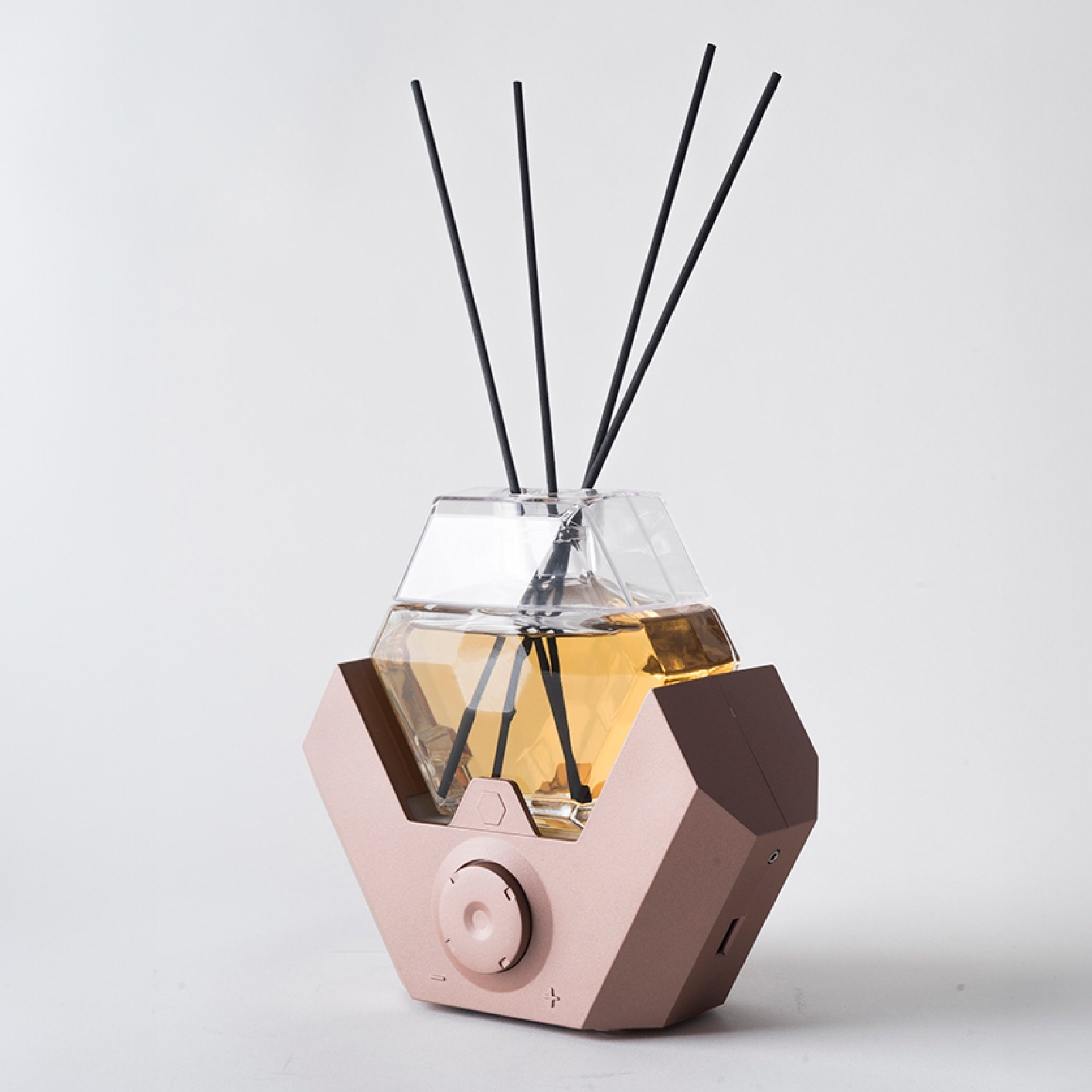 Trace Home Diffuser - The Aroma Trace - Diseño industrial + Scent aroma branding