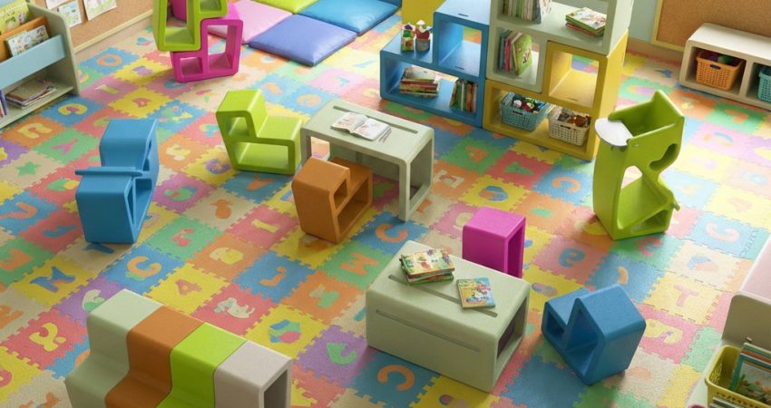 MOVILIARIO FABRICADO EN ROTO juarde