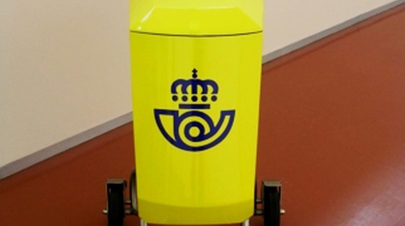 Carro de reparto postal Correos